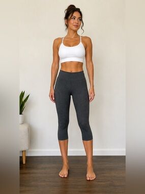 IVY PARK Grey Capri Leggings Size M